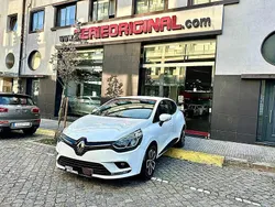 Branco Usado 2017 Renault Clio IV | € 6.200