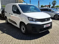 Branco Usado 2019 Peugeot Partner Monovolume | € 12.900 (Preço justo)