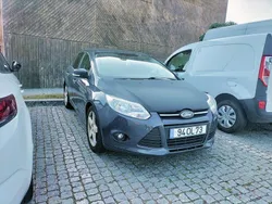Usado 2014 Ford Focus Sedan | € 8.500 (Caro)