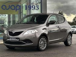 Cinzento Usado 2016 Lancia Ypsilon S Citadino | € 9.270