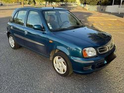 Usado 2002 Nissan Micra Sedan | € 1.800