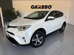 Branco Usado 2016 Toyota RAV4 Comfort SUV | € 19.950
