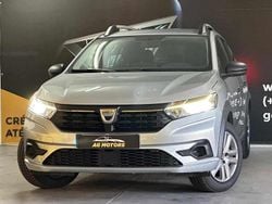 Cinzento Usado 2021 Dacia Sandero Citadino | € 15.990 (Preço justo)