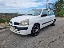 Branco Usado 2005 Renault Clio II | € 1.700 (Bom preço)