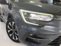 Cinzento Usado 2022 Renault Mégane IV Carrinha | € 19.900 (Bom preço)