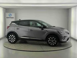 Cinzento Usado 2023 Renault Captur Techno SUV | € 19.700 (Preço justo)