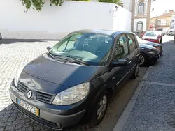 Usado 2005 Renault Scénic II Monovolume | € 2.500