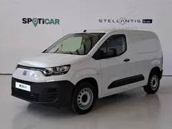 Branco Usado 2023 Fiat Doblò Monovolume | € 20.500 (Preço justo)