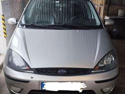 Usado 2003 Ford Focus Ghia Sedan | € 3.000 (Preço elevado)