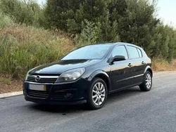Usado 2005 Opel Astra Sedan | € 2.999 (Bom preço)