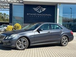 Cinza Usado 2011 Mercedes E250 Avantgarde | € 14.900