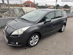 Cinza Usado 2010 Peugeot 5008 Monovolume | € 5.499 (Bom preço)