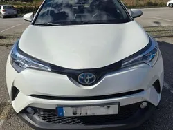 Branco Usado 2018 Toyota C-HR Comfort SUV | € 17.950 (Bom preço)