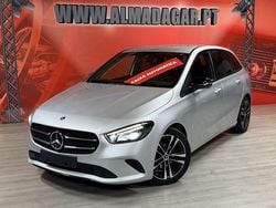 Cinza Usado 2019 Mercedes B180 Advanced Monovolume | € 24.900