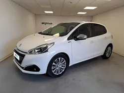 Branco Usado 2019 Peugeot 208 Signature Sky Citadino | € 11.900 (Preço justo)