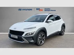 Atlas white/phantom black (sólido) Usado 2022 Hyundai Kauai Premium SUV | € 22.750 (Preço justo)