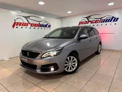 Cinzento Usado 2018 Peugeot 308 Style Carrinha | € 14.900 (Preço elevado)