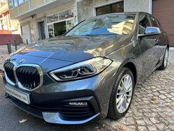 Cinza Usado 2021 BMW 116 Sport Line Citadino | € 23.900 (Preço justo)