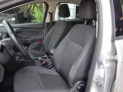 Cinzento Usado 2017 Ford Focus | € 12.250 (Preço justo)