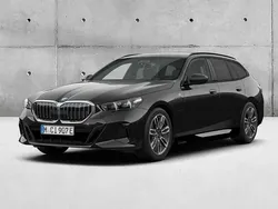 Preto sapphire metalizada Novo 2025 BMW 530e Competition Edition Carrinha | € 80.099 (Caro)