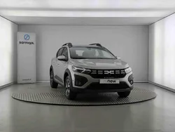 Cinzento Usado 2024 Dacia Sandero Citadino | € 17.290 (Preço justo)