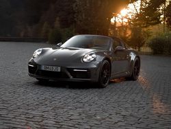 Verde Usado 2022 Porsche 911 Targa 4 Cabrios | € 199.900