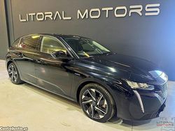 Preto Usado 2022 Peugeot 308 Allure Sedan | € 23.480 (Preço justo)