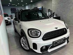 Vermelho Usado 2024 Mini Cooper SE Classic Citadino | € 35.490 (Preço justo)
