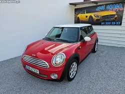Vermelho Usado 2007 Mini Cooper Coupé Coupé | € 4.950