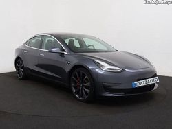 Cinza Usado 2019 Tesla Model 3 Performance Sedan | € 28.990 (Preço justo)
