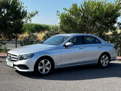 Cinza Usado 2017 Mercedes E220 Avantgarde Carrinha | € 28.980