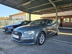 Cinzento Usado 2020 Audi A3 Citadino | € 18.990 (Bom preço)