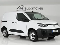 Branco Usado 2023 Fiat Doblò Monovolume | € 18.200 (Preço justo)