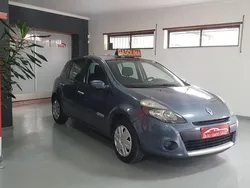 Cinzento Usado 2010 Renault Clio II | € 5.500 (Preço justo)