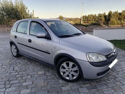 Usado 2003 Opel Corsa Njoy Sedan | € 3.100 (Preço elevado)