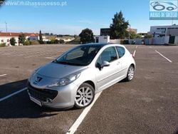 Cinza prata Usado 2007 Peugeot 207 GT Coupé | € 6.000