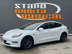Branco Usado 2019 Tesla Model 3 Standard Range Sedan | € 21.990 (Caro)