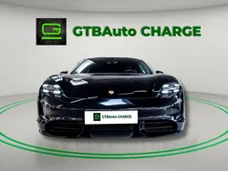 Preto Usado 2020 Porsche Taycan Turbo Sedan | € 73.900