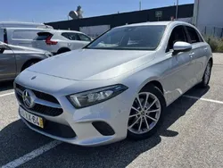 Prata iridium Usado 2020 Mercedes A180 | € 27.900 (Preço justo)