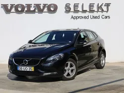 Preto Usado 2018 Volvo V40 Kinetic Carrinha | € 16.200 (Preço justo)