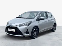 Cinza (pintura metalizada) Usado 2019 Toyota Yaris Comfort Sedan | € 16.500