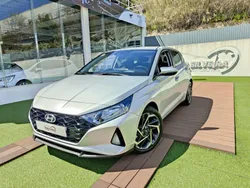 Cinza Usado 2022 Hyundai i20 Style | € 17.750 (Preço justo)