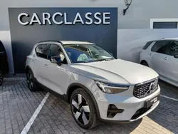 Cinzento Usado 2023 Volvo XC40 Plus SUV | € 44.900