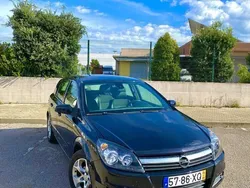 Usado 2004 Opel Astra Cosmo Sedan | € 3.750 (Preço justo)