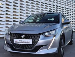 Cinza Usado 2022 Peugeot e-208 Active Citadino | € 18.500 (Preço justo)