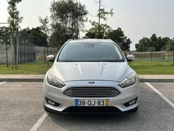 Usado 2015 Ford Focus Sedan | € 6.300 (Bom preço)