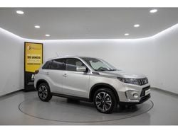 Cinzento Usado 2024 Suzuki Vitara GLX SUV | € 27.580 (Preço justo)