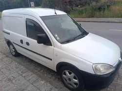 Branco Usado 2008 Opel Combo Monovolume | € 4.000
