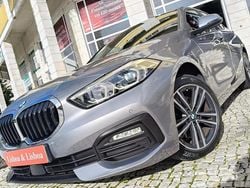 Cinzento Usado 2023 BMW 118 Citadino | € 25.500 (Bom preço)