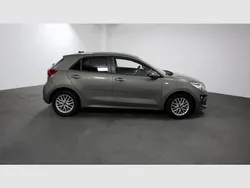 Cinza Usado 2022 Kia Rio | € 15.490 (Bom preço)